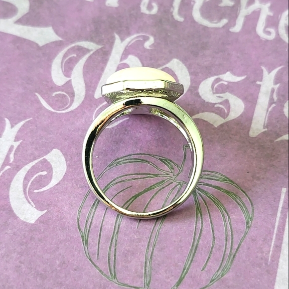 Coffin Ring - Picture 2 of 3